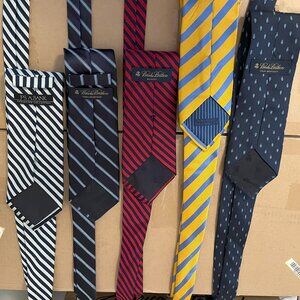 *** Lots of (5) men's name brand ties ***
